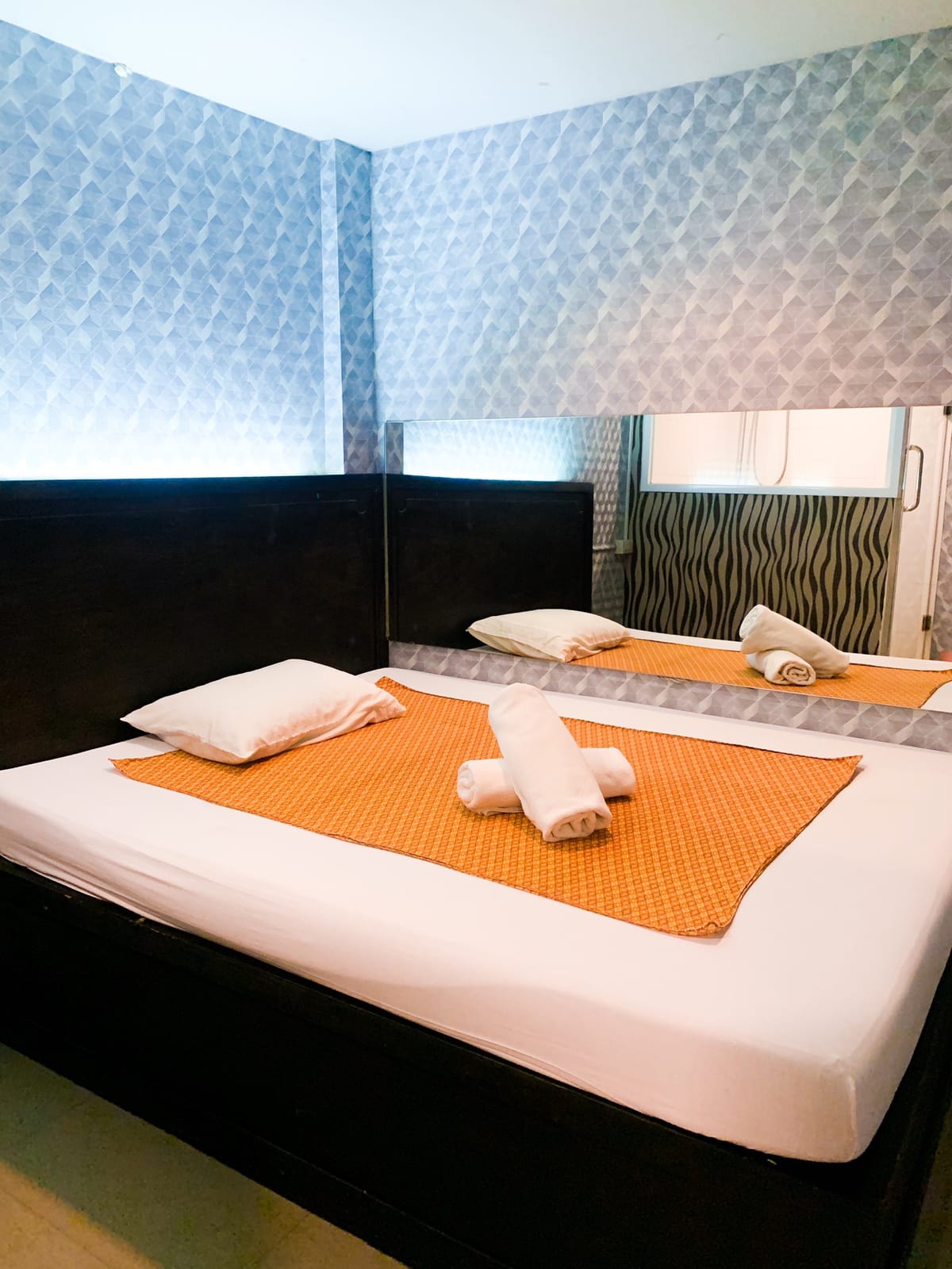 26 Massage — Nuru & Body to Body Massage interior photo 2 in Bangkok